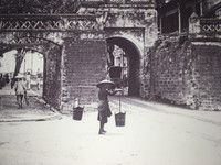 [Ảnh] Có một Hà Nội đầy thương nhớ qua hình ảnh gánh hàng rong và tiếng rao ngoài phố