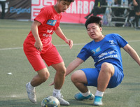 [ẢNH] Hạ trường Chuyên Nguyễn Huệ, THPT Ngô Sỹ Liên viết tiếp chuyện cổ tích