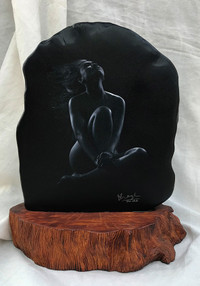 [Ảnh] Độc đáo loạt tranh khỏa thân của Thái Phiên in lên đá