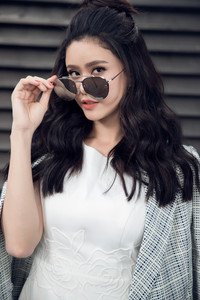 Trương Quỳnh Anh tái xuất rạng rỡ sau 