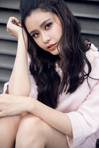 Trương Quỳnh Anh tái xuất rạng rỡ sau 