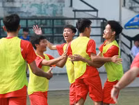 [ẢNH] Điểm mặt 16 đội bóng xuất sắc nhất mùa này