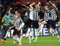 [ẢNH] Thổn thức nhìn lại 4 CLB từng lập kỳ tích 100 điểm ở châu Âu