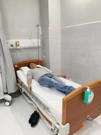 Nhìn lại 2 cuộc hôn nhân sóng gió của 