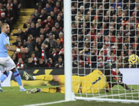 [ẢNH] Man City đã sụp đổ chóng vánh trước Liverpool như thế nào?