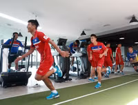 Tuyển thủ U22 Việt Nam rèn cơ bắp trước thềm SEA Games 29