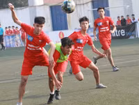 [ẢNH] Á quân THPT Phùng Khắc Khoan vất vả lấy vé tứ kết