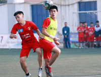 [ẢNH] Á quân THPT Phùng Khắc Khoan vất vả lấy vé tứ kết