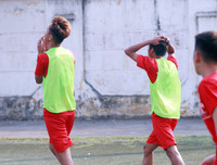 [ẢNH] Á quân THPT Phùng Khắc Khoan vất vả lấy vé tứ kết