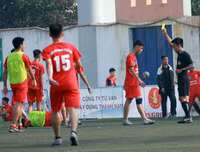 [ẢNH] Á quân THPT Phùng Khắc Khoan vất vả lấy vé tứ kết