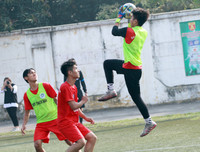 [ẢNH] Á quân THPT Phùng Khắc Khoan vất vả lấy vé tứ kết