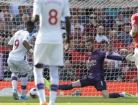 [ẢNH] Hàng thủ M.U trải qua ngày tệ hại thế nào trước Crystal Palace?