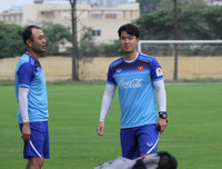 [ẢNH] 10 trợ lý giúp việc cho HLV Park trong buổi tập của U23 Việt Nam