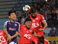 [ẢNH] Sân Hàng Đẫy sống lại không khí trận derby