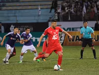 [ẢNH] Sân Hàng Đẫy sống lại không khí trận derby