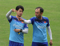 [ẢNH] 10 trợ lý giúp việc cho HLV Park trong buổi tập của U23 Việt Nam