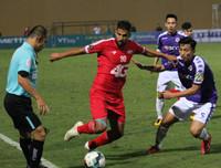 [ẢNH] Sân Hàng Đẫy sống lại không khí trận derby