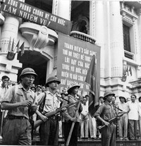 [ẢNH] Sống trong không khí thi đua ái quốc sôi nổi thời kháng chiến