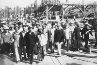 [ẢNH] Sống trong không khí thi đua ái quốc sôi nổi thời kháng chiến