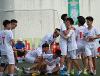 [ẢNH] Loạt trận 15h ngày 20-10: Bảng C và D ngã ngũ