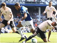 Ảnh chế: M.U thảm bại, Solskjaer 