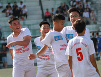 [ẢNH] Thua ngược 1-4, cựu vô địch THPT Hoàng Cầu dừng bước