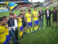 [ẢNH] Không được thi đấu, Công Phượng làm gì sau chiến thắng của Sint-Truidense?