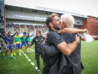 [ẢNH] Không được thi đấu, Công Phượng làm gì sau chiến thắng của Sint-Truidense?