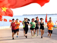 [ẢNH] Sẵn sàng chinh phục cung đường đẹp như mơ của Tiền Phong Marathon 2020