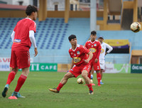 [ẢNH] CĐV quây kín cửa sân Hàng Đẫy chờ gặp thần tượng U23 Việt Nam