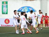 [ẢNH] 4 nhà cựu vô địch đã chơi thế nào trong trận ra quân?