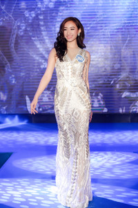 Đọ nhan sắc và học vấn của dàn người đẹp 