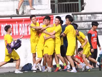 [ẢNH] Khoảnh khắc lượt trận 8h sáng nay 20-10