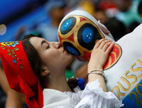 [ẢNH] Những khoảnh khắc ấn tượng nhất ngày World Cup 2018 khai hội