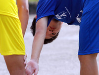 [ẢNH] Khoảnh khắc đẹp của tình bạn tại giải bóng đá học sinh Hà Nội