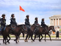 [ẢNH] Thích thú hình ảnh Cảnh sát cơ động kỵ binh diễu hành tại Hà Nội