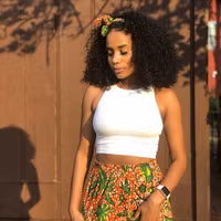 Nhan sắc gây tranh cãi của tân 