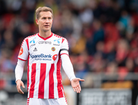 [ẢNH] 6 cầu thủ bạn không thể ngờ đến giờ vẫn còn đang thi đấu