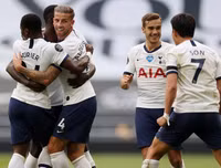 [ẢNH] HLV Mourinho tươi hết cỡ sau màn ngược dòng trước Arsenal