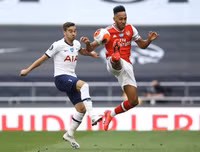 [ẢNH] HLV Mourinho tươi hết cỡ sau màn ngược dòng trước Arsenal