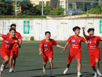 [ẢNH] THPT Mai Hắc Đế lấy vé vào vòng 1/16 sau màn rượt đuổi khó tin