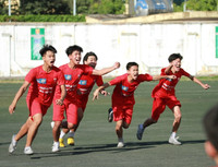 [ẢNH] THPT Mai Hắc Đế lấy vé vào vòng 1/16 sau màn rượt đuổi khó tin