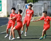 [ẢNH] THPT Mai Hắc Đế lấy vé vào vòng 1/16 sau màn rượt đuổi khó tin