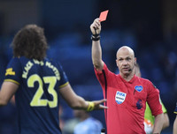 [ẢNH] Arsenal lại khốn khổ vì David Luiz như thế nào?