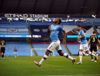 [ẢNH] Arsenal lại khốn khổ vì David Luiz như thế nào?