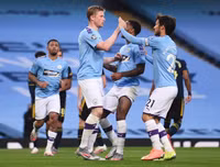 [ẢNH] Arsenal lại khốn khổ vì David Luiz như thế nào?