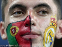 [ẢNH] Cô bồ xinh đẹp buồn thiu nhìn Ronaldo thua trận và rời World Cup