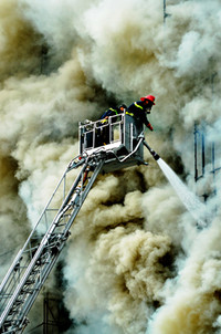 [ẢNH] Những khoảnh khắc xúc động về các chiến sỹ cảnh sát PCCC và Cứu nạn cứu hộ