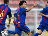 [ẢNH] Ngôi sao 2 lần phá lưới Bùi Tiến Dũng từng mơ thay thế Messi ở Barca