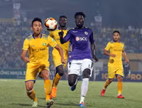 [ẢNH] Bị SLNA ngăn cản, Hà Nội FC vô địch nhờ 